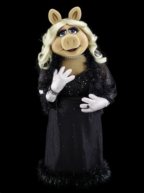 Miss Piggy Puppet | National Museum of American History