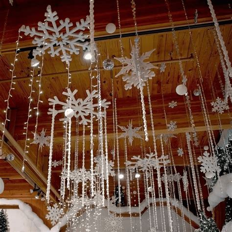 Beautiful Winter Wonderland Lighting Ideas For Outdoor And Indoor Decor 01 | Winter wonderland ...
