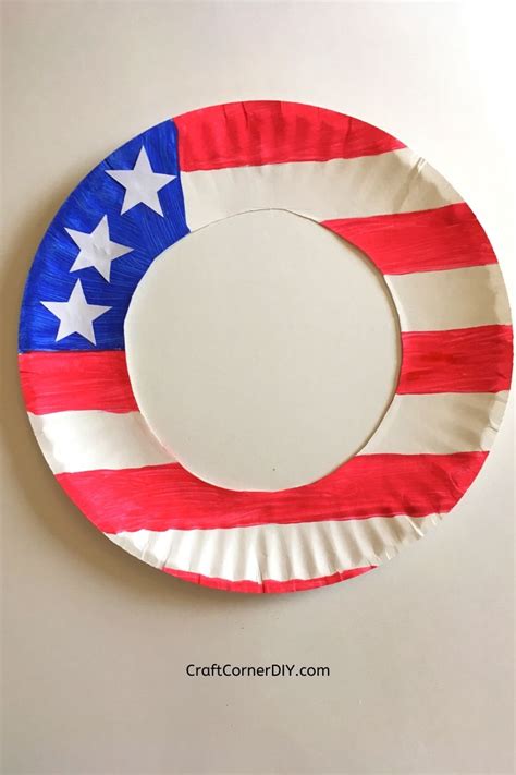 DIY Paper Plate American Flag Wreath | Craft Corner DIY