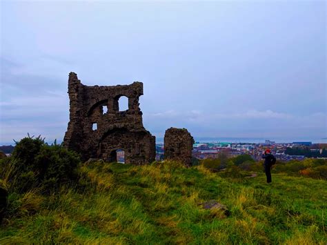 The Best Scottish Castle Ruins To Visit Near Edinburgh | Afternoon Tea Reads