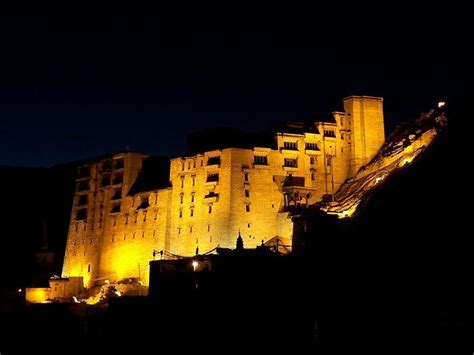 Leh Palace Ladakh – History, Architecture, Facts & Visit Timing