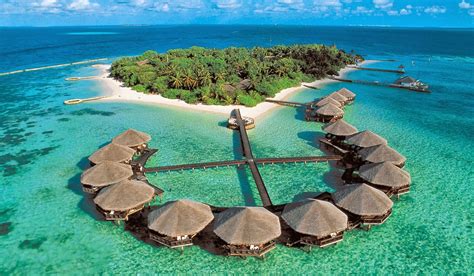 The Record Blogs: Millennial Traveler: Tropical Islands of Maldives Could be Underwater in less ...