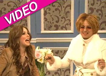 SNL Sends Up Miley Cyrus Getting Advice About Drugs From Whitney Houston