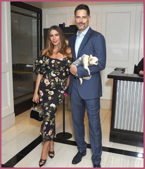 Joe Manganiello ditches his wedding ring following the announcement of ...