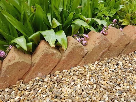 10+ Bricks For Yard Edging – DECOOMO