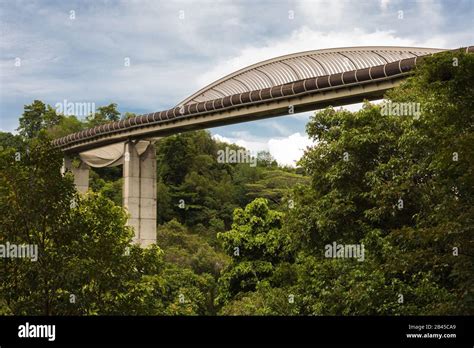 Henderson Waves Bridge, Singapore Stock Photo - Alamy