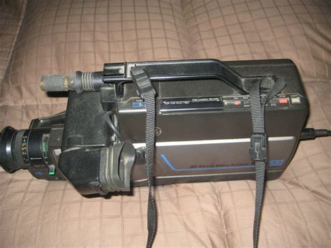 GE VHS Camcorder/VHS player, working, with charger and case | #3840160753