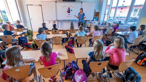 Germany Struggles to Set COVID-19 Rules as Schools Reopen