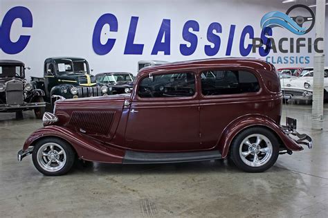 1933 Ford Two Door Sedan - Pacific Classics