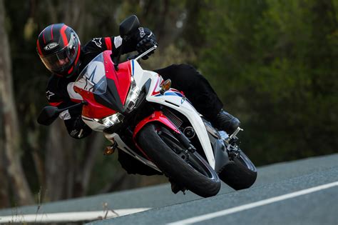 Real Riders: 2016 Honda CBR500R Review, Middleweight Champs