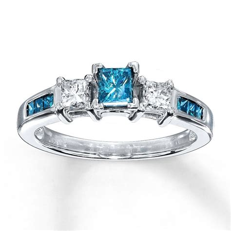 25+ Astonishing Blue Diamond Wedding For Elegant Wedding Ideas | Diamond engagement rings ...