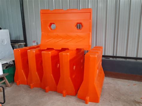 PLASTIC BARRIER, Commercial & Industrial, Construction Tools ...