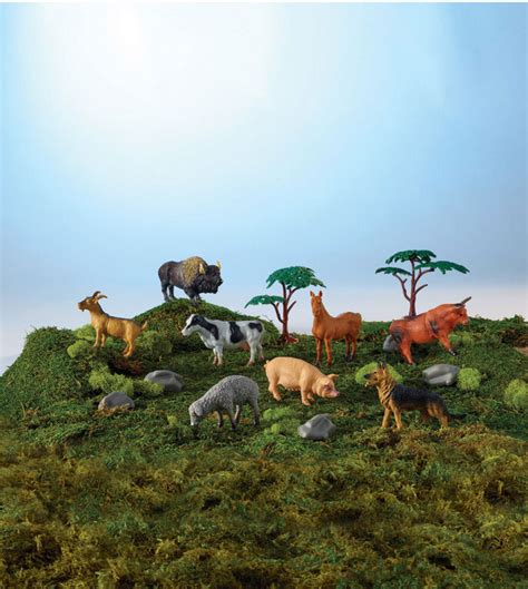 Animal Planet - Animal Kingdom Mega Pack Playset - 60 Pieces - R Exclusive | Toys R Us Canada