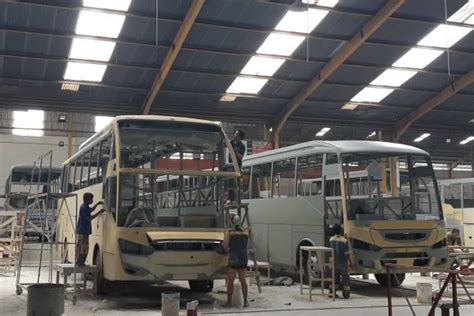 Karoseri Laksana Targetkan Produksi 1.200 Unit Bus