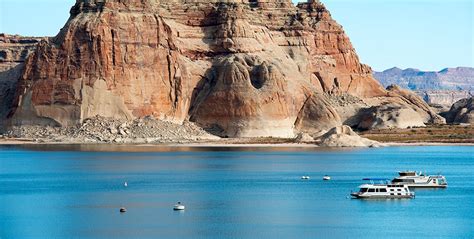 Lake Powell in Arizona: Fishing, Boating & Swimming