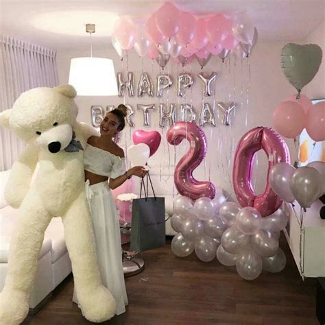 Pin by Dany Machín on 20 años | Birthday decorations, Birthday balloons ...