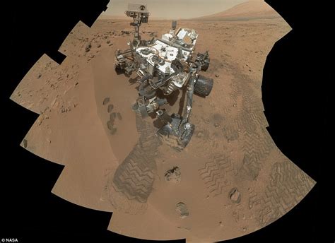 Curiosity selfie shows the rover and its Mars surroundings | Daily Mail Online