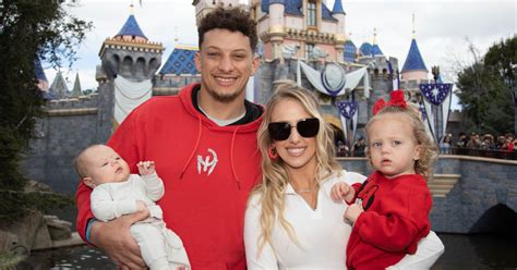 Patrick Mahomes and Family at Disneyland After Super Bowl | POPSUGAR ...