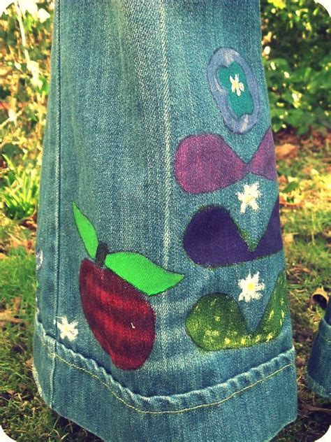 Vintage Vixen: Painted Lady - My Hippy-tastic Jeans