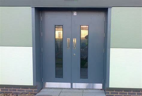 Steel Security Doors: Providing the Right Door for Your Business