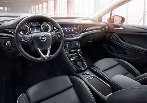 2016 Opel Astra - Interior - Car Body Design