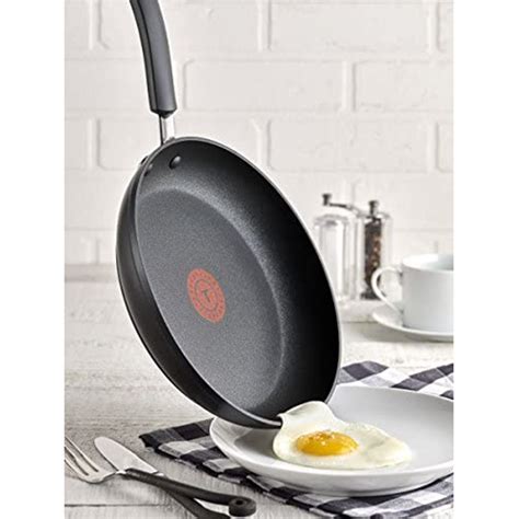 The T-fal Non-Stick Frying Pan Is on Sale at Amazon