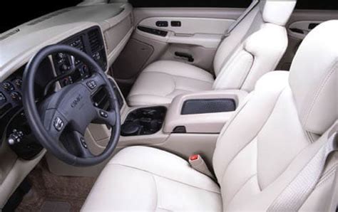 2003 GMC Yukon XL Interior Pictures