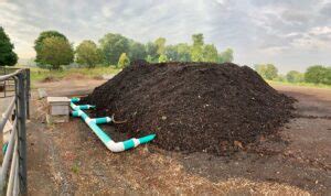 Aerobic Composting vs. Anaerobic Composting - Power Knot