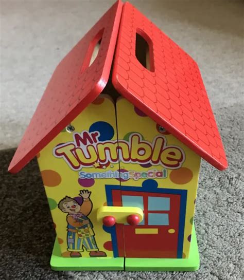 CBEEBIES MR TUMBLE Something Special Wooden Carry Along House & Figures ...