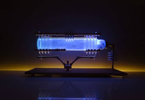 Plasma Generator " Metropolis IV " Xenon plasma in action Steampunk Lighting, Steampunk Lamp ...