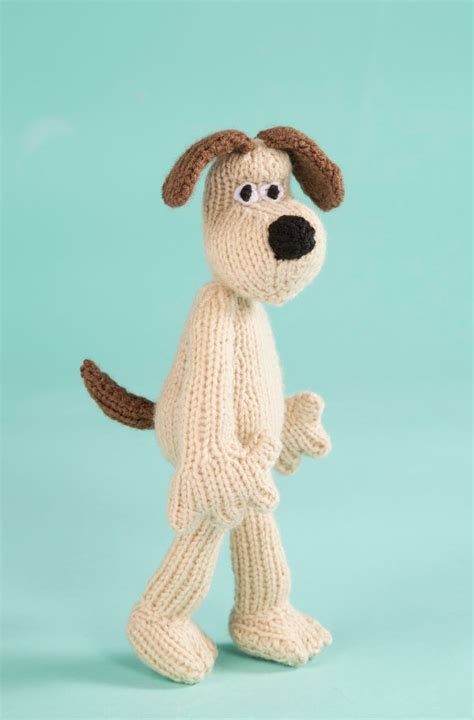 FREE PATTERN: Knit your own Gromit - Official Wallace & Gromit Kit Pattern | Knitted doll ...