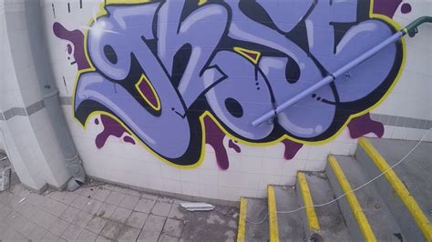 Graffiti Ghost EA | Gambar grafit, Graffiti art, Graffiti