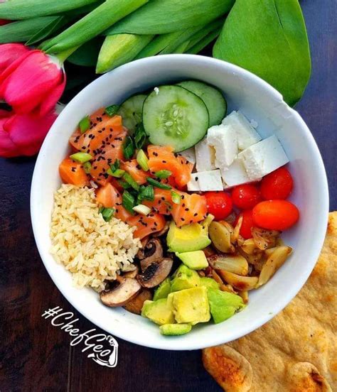 SALMON SASHIMI BOWL One of my all time favorite clean eats is this right here. Salmon has earned ...