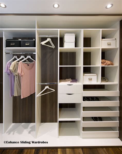 Designing The Perfect Fitted Wardrobe: Shelves Vs Drawers Vs Hanging ...