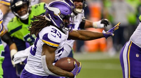 Dalvin Cook Injury / Dalvin cook injured his shoulder in week 13 ...