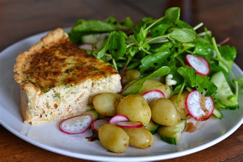 Food Urchin: Crab and Comté cheese quiche