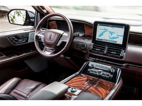 2023 Lincoln Navigator: 166 Interior Photos | U.S. News