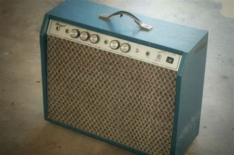 Retro Thing: Vintage Guitar Amp Mystery