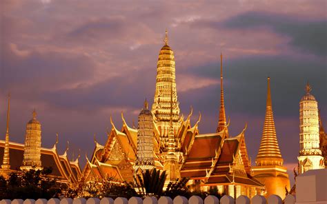 Gold-Temple-of-Emerald-Buddha-Trees-Bangkok-Thailand. | Bangkok thailand, Bangkok city tour ...