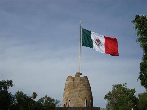 Cierre en Estación Plaza de la Bandera por salida de la tuneladora ...