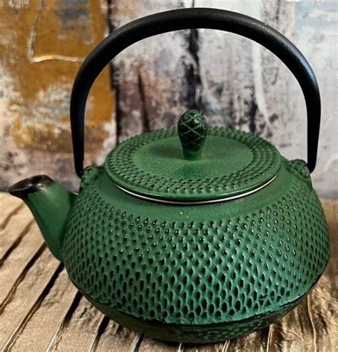 cast iron teapot tetsubin - Eastern Breezes