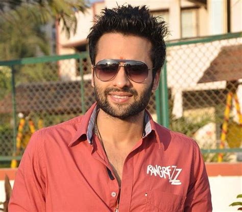 Jackky Bhagnani Height, Age, Girlfriend, Wife, Family, Biography » StarsUnfolded