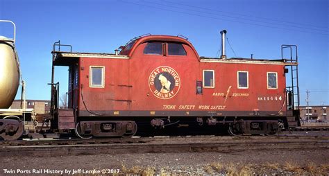 Burlington Northern Railroad Steel Caboose 11444 on November 4, 1975 | Caboose, Great northern ...