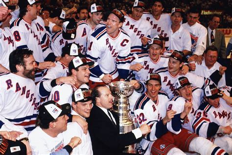 The 1994 New York Rangers Stanley Cup team photo. Messier's finest moment outside of the Oilers ...