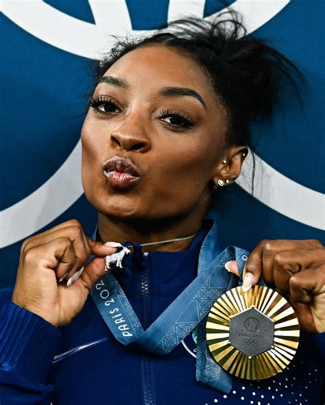 Simone Biles Gold Medals Total - Riane Betteann