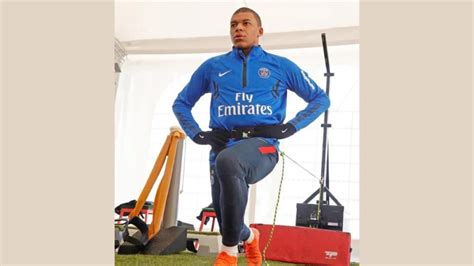 Kylian Mbappe birthday: Know Mbappe’s workout routine, abs workout ...