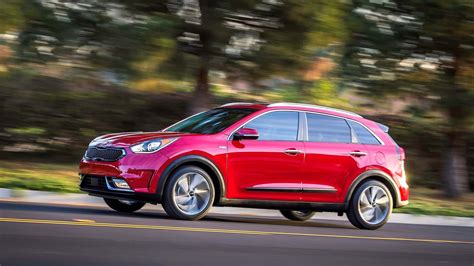 2019 Kia Niro EV debuts with 210 horsepower, 280 miles of range