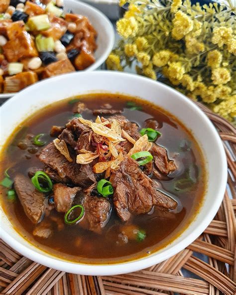 5 Resep Asli Rawon Daging Sapi Khas Surabaya, Dijamin Enak! | Indozone.id