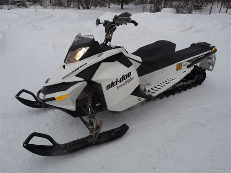 Ski-Doo Freeride 800r e-tec 154" 800 cm³ 2011 - Rovaniemi - Snow Mobile ...