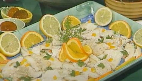 Salmoriglio Sauce e Carpaccio di Salmone / Sicilian Lemon Sauce for Salmon | Ciao Italia